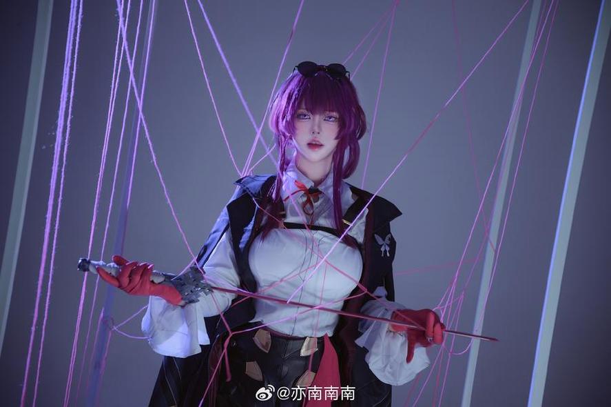 一北亦北cos图免费完胜模特颜值，图包自带暴击效果