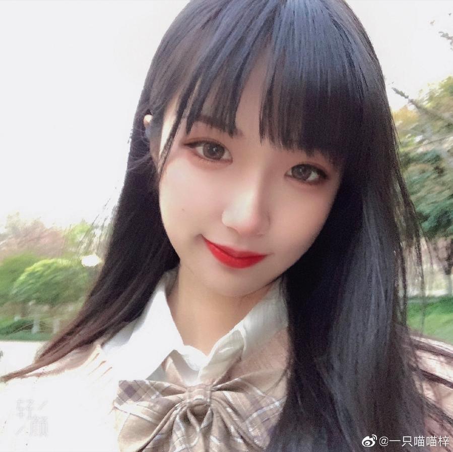 呈现一只喵喵梓喵爪的超美摄影技巧，带您领略真正的高清美图。