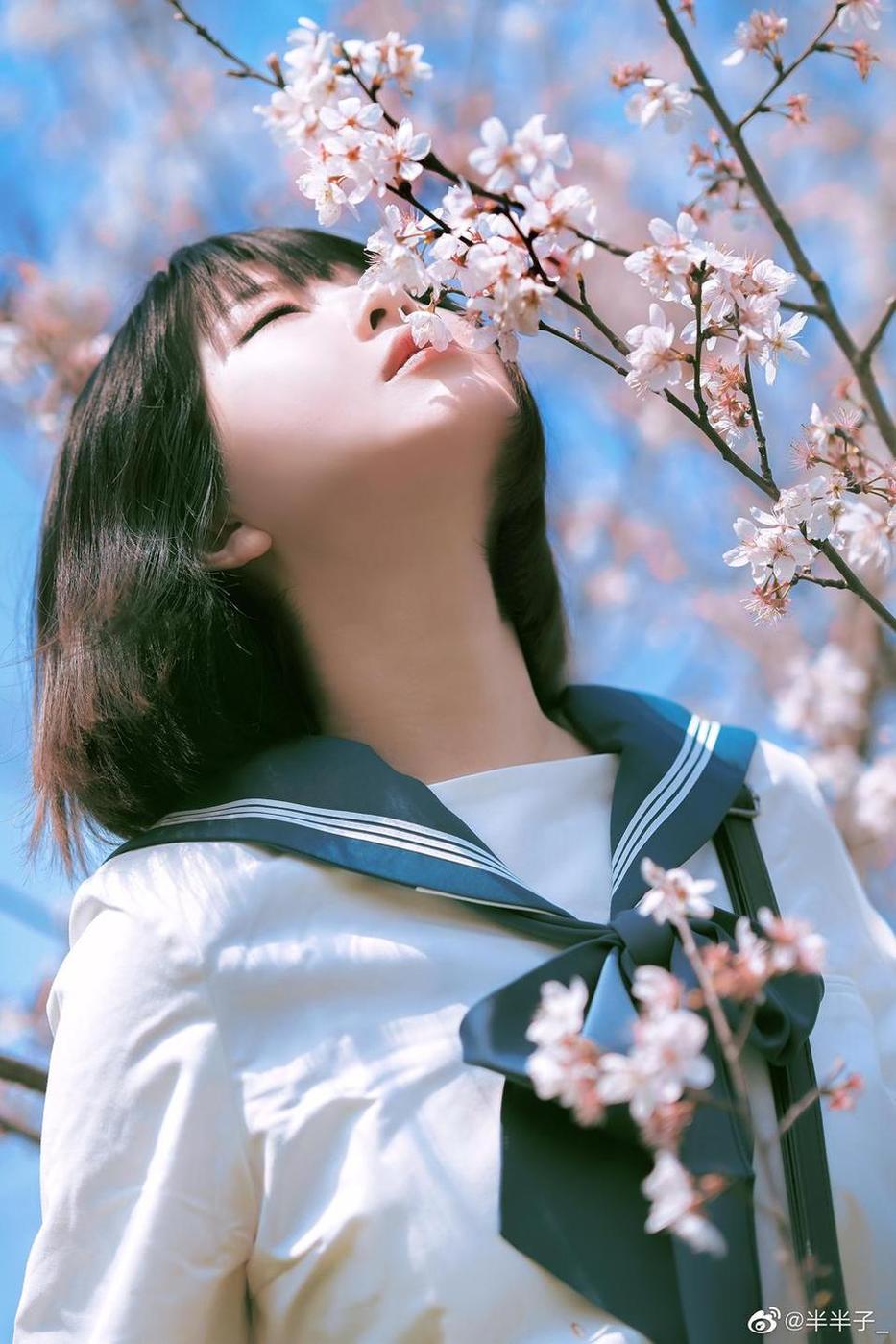 半半子cosplay摄影照片合集，充满兴奋和乐趣