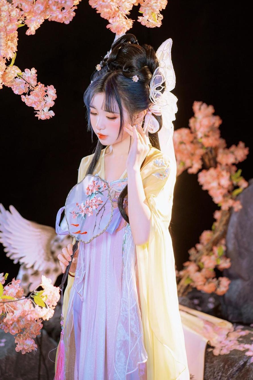 完美cos体现：喵小吉浣溪沙端午摄影作品