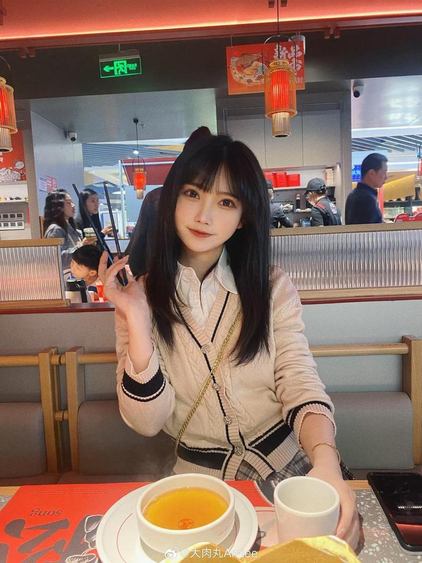 大肉丸amiee黑贞cos，精选cos合集，让你一次畅游《原神》世界