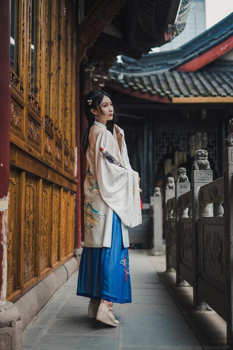 崔三娘cos如月灰作品：燃烧的战斗魂