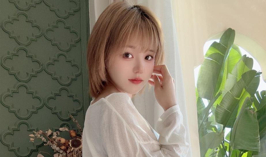 小仓千代哔哩哔哩美图展示：给你一份精选的日系少女look