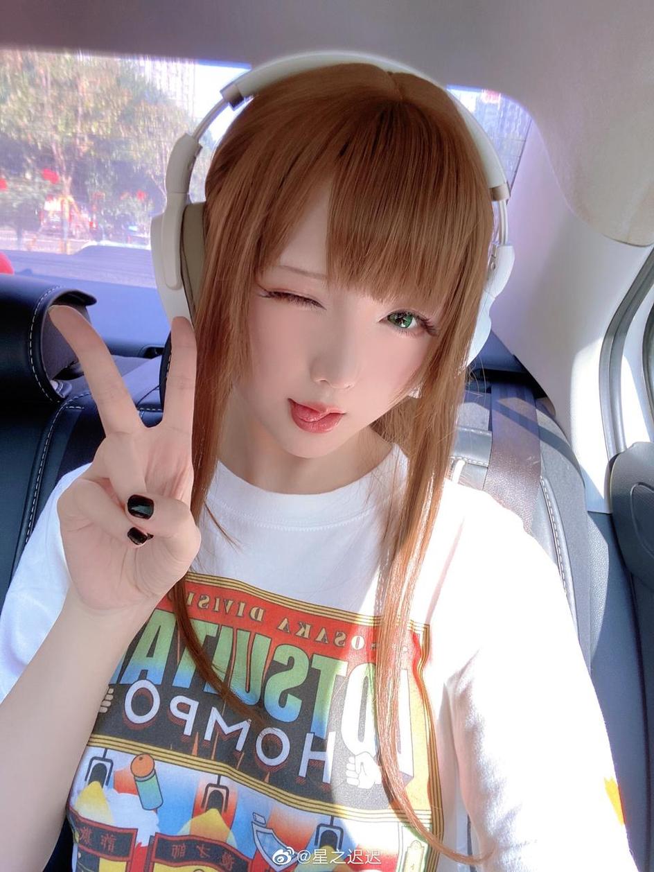 星之迟迟新春巫女cos：诱人的原图照片收录