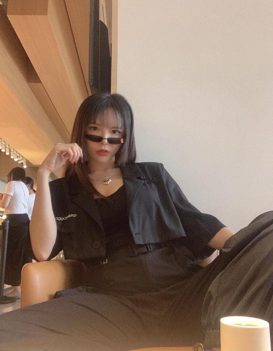 秋与柯基热情的后辈合集：最美摄影精选