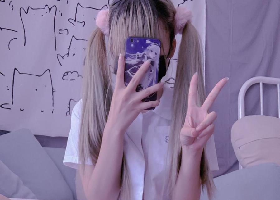 赤酒央子旗袍的魅力，独家揭秘