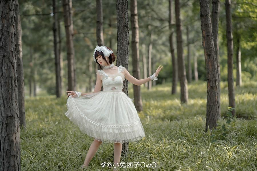 清新优美的采妮么么微博图照片，让人绝不能错过