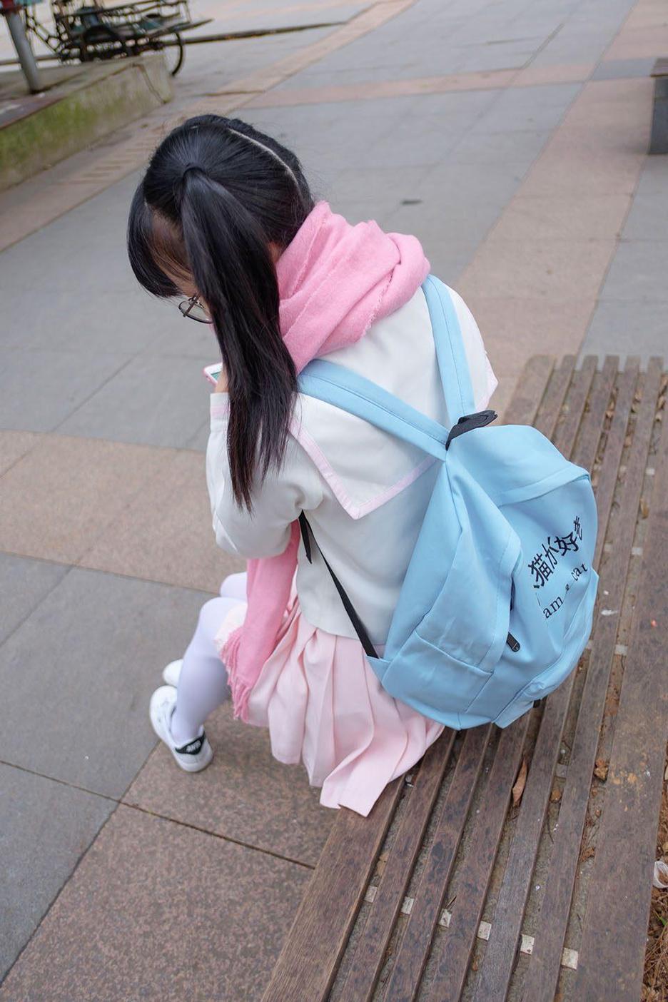 年轻人的最爱——阿诺不是施瓦辛戈校服赏析