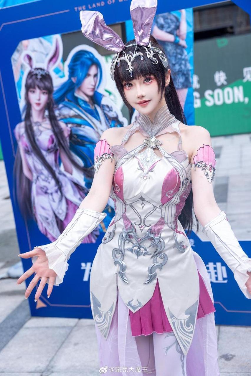 露儿大魔王cos女娲的作品：让你叹为观止的视觉盛宴
