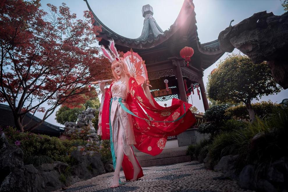 与你分享露儿大魔王腿上全是伤照片，共同感受美的魅力