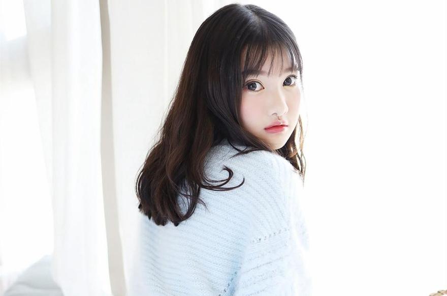“露露小喵超高清图片”照片细节诠释，领略猫咪的神韵之美。