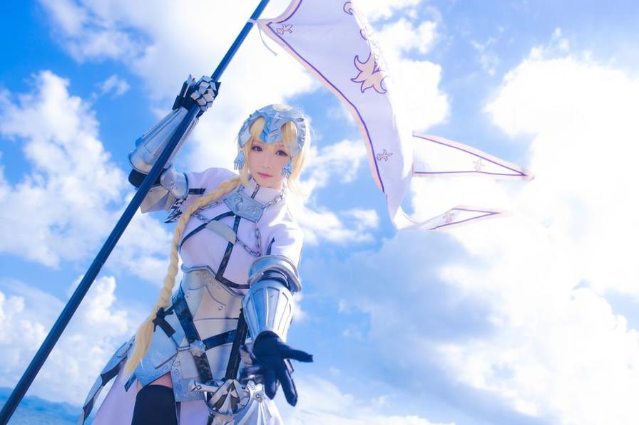 青青子ak微博：cosplay高清图包，欣赏二次元角色倾情演绎之美